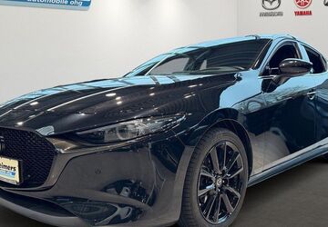 Mazda 3 8.647 km 25.985 &euro; Hamburg 22457