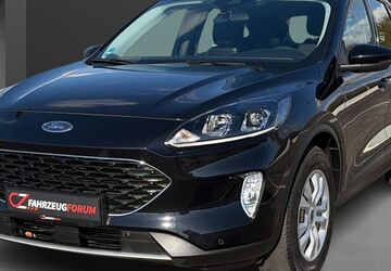 Ford Kuga 81.921 km 15.700 &euro; Hamburg 22547