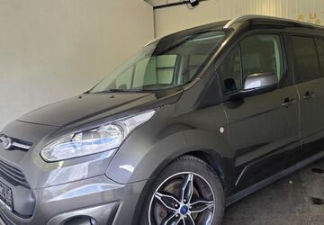Ford Grand Tourneo 132.000 km 13.750 &euro; Hamburg 21079