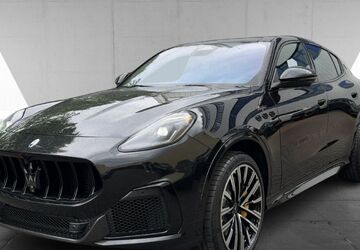 Maserati Grecale 5.228 km 112.350 &euro; Hamburg 20537
