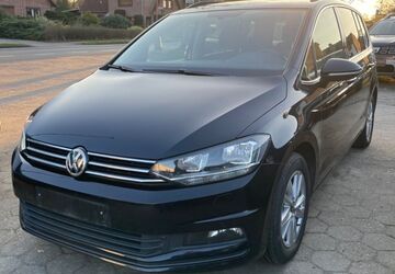 VW Touran 210.000 km 11.990 &euro; Stelle 21435