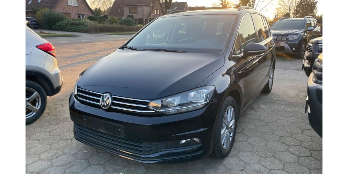 VW Touran 210.000 km 11.990 &euro; Stelle 21435