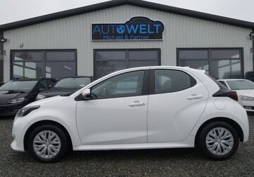 Toyota Yaris 64.181 km 14.680 &euro; Beckdorf 21643