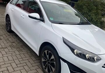 Kia ceed Sportswagon 44.500 km 18.500 &euro; Hamburg 21039