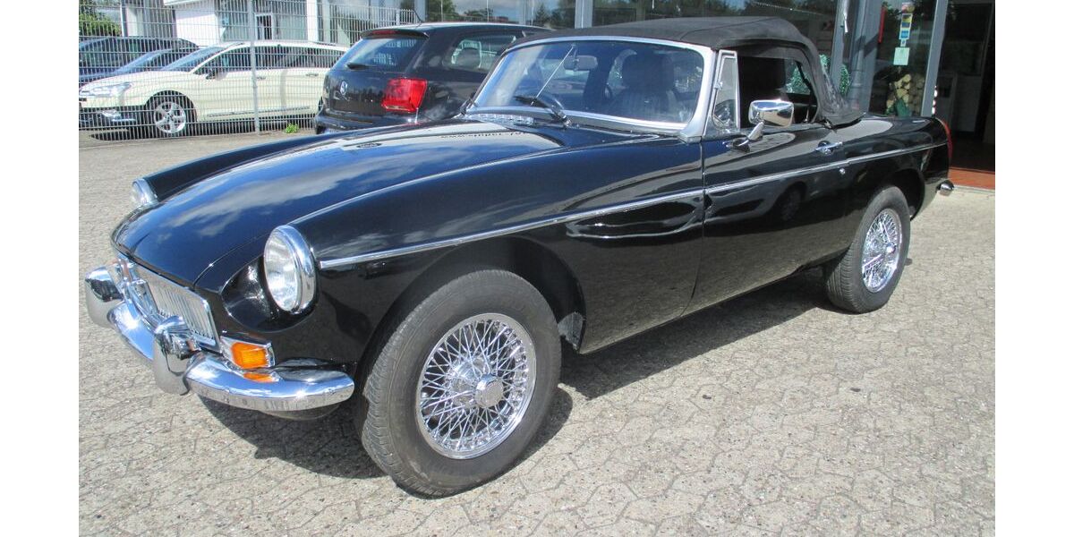 MG B 2.984 km 17.990 &euro; Hamburg 22045