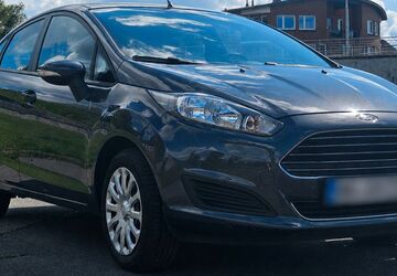 Ford Fiesta 100.000 km 4.600 &euro; Hamburg 21129