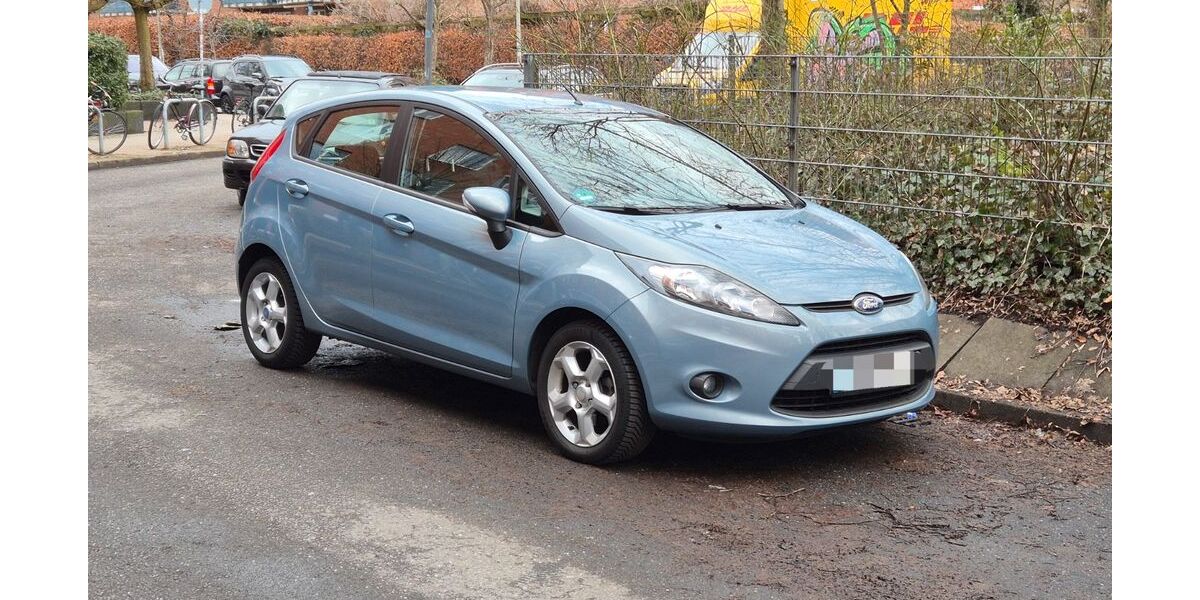 Ford Fiesta 82.000 km 5.800 &euro; Hamburg 22763