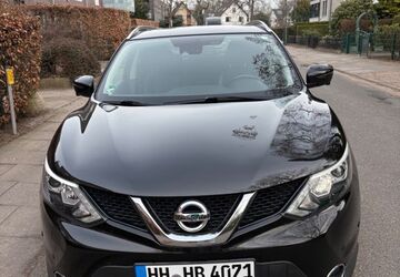 Nissan Qashqai 161.000 km 10.299 &euro; Hamburg 22143