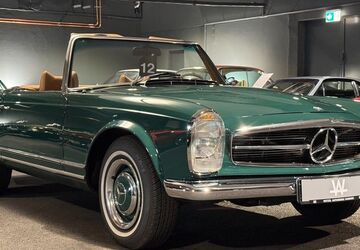 Mercedes-Benz 230 5.332 km 97.900 &euro; Hamburg 22525