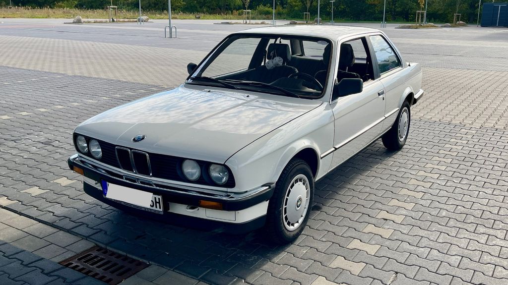 BMW 318 135.400 km 8.990 &euro; Bargteheide 22941