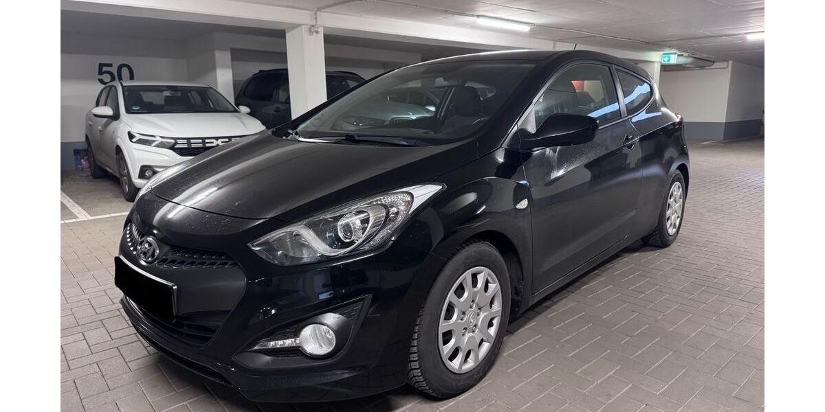 Hyundai i30 157.300 km 5.900 &euro; Hamburg 22089