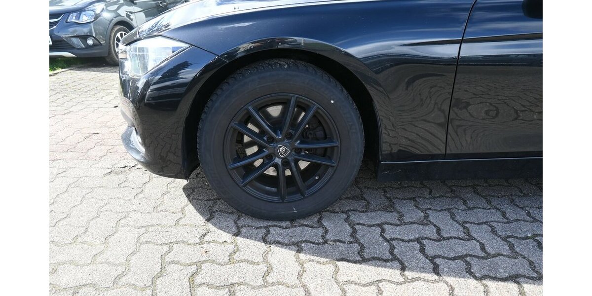 BMW 320d tour*Advantage* Navi Bluet PDC AHK 150.000 km 13.700 &euro; Seevetal - Hittfeld 21218