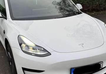 Tesla Model 3 32.000 km 27.500 &euro; Hamburg 22589