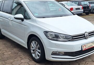VW Touran 251.000 km 12.200 &euro; Stapelfeld 22145