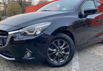 Mazda 2 84.000 km 14.980 &euro; Hamburg 22179