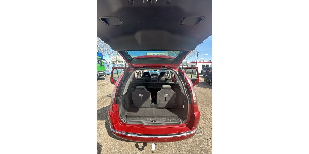 Citroen C4 Grand Picasso 158.836 km 4.999 &euro; Hamburg 20038