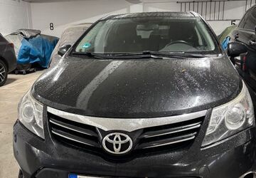 Toyota Avensis 303.958 km 3.450 &euro; Hamburg 22455