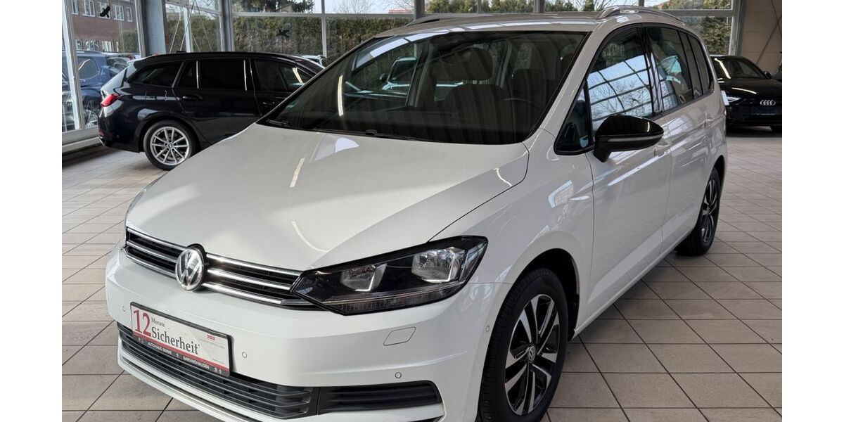 VW Touran 141.626 km 17.899 &euro; Buxtehude 21614