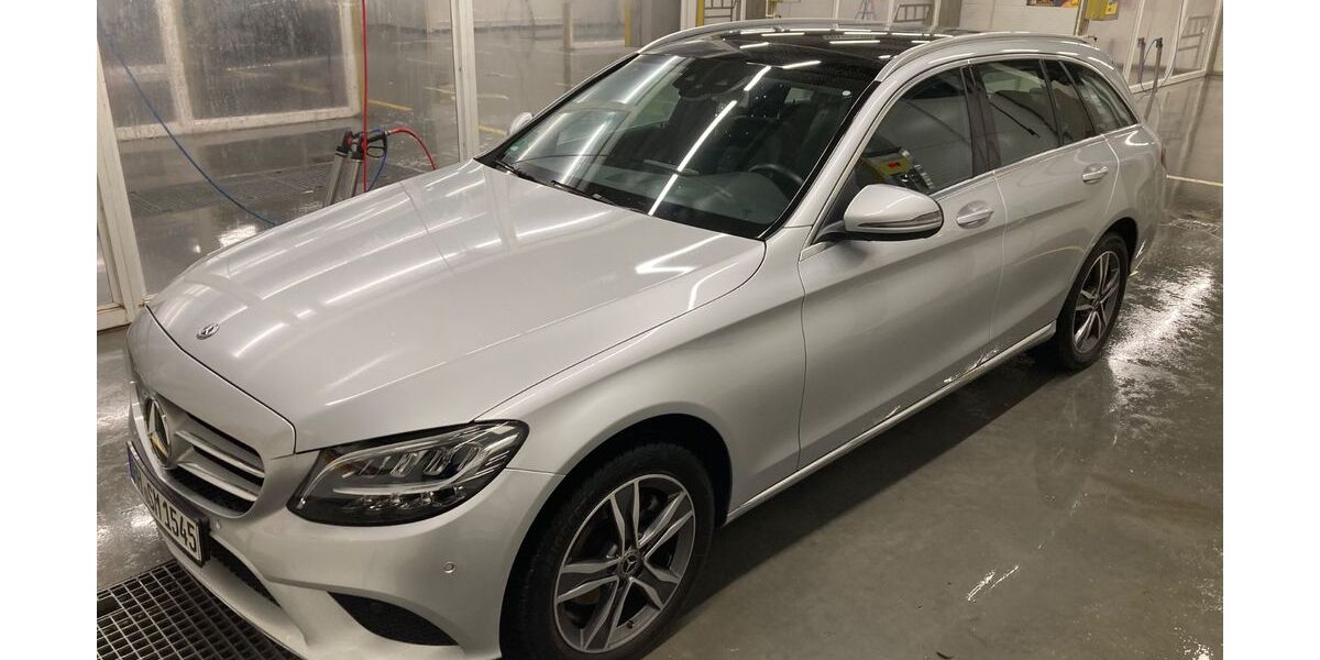 Mercedes-Benz C 220 89.000 km 22.999 &euro; Hamburg 22045