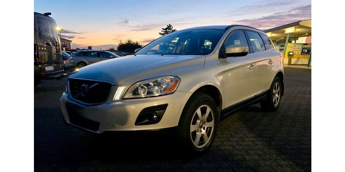 Volvo XC60 289.000 km 8.000 &euro; Hamburg 22081
