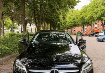 Mercedes-Benz C 220 106.000 km 23.900 &euro; Hamburg 22303
