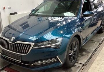 Skoda Superb 31.899 km 36.333 &euro; Hamburg 22303