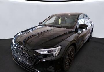Audi Q8 e-tron 48.373 km 44.950 &euro; Hamburg 22047