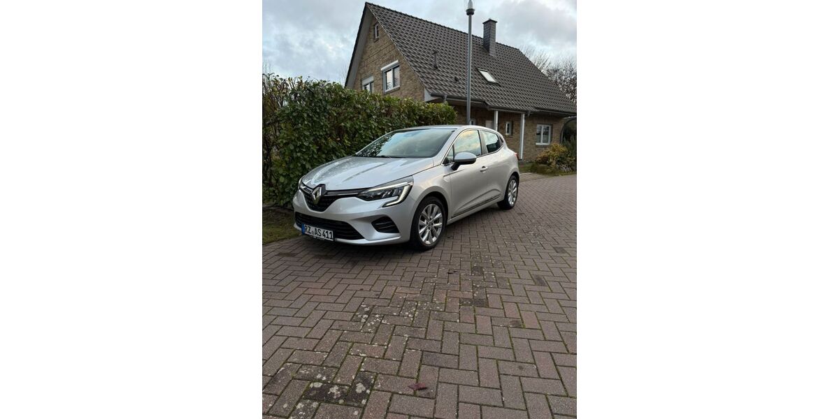 Renault Clio 39.800 km 13.600 &euro; Geesthacht 21502