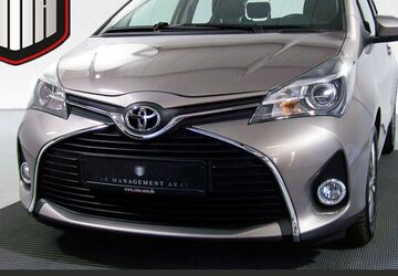 Toyota Yaris 41.608 km 12.889 &euro; Hamburg Stadtteil Horn 22119