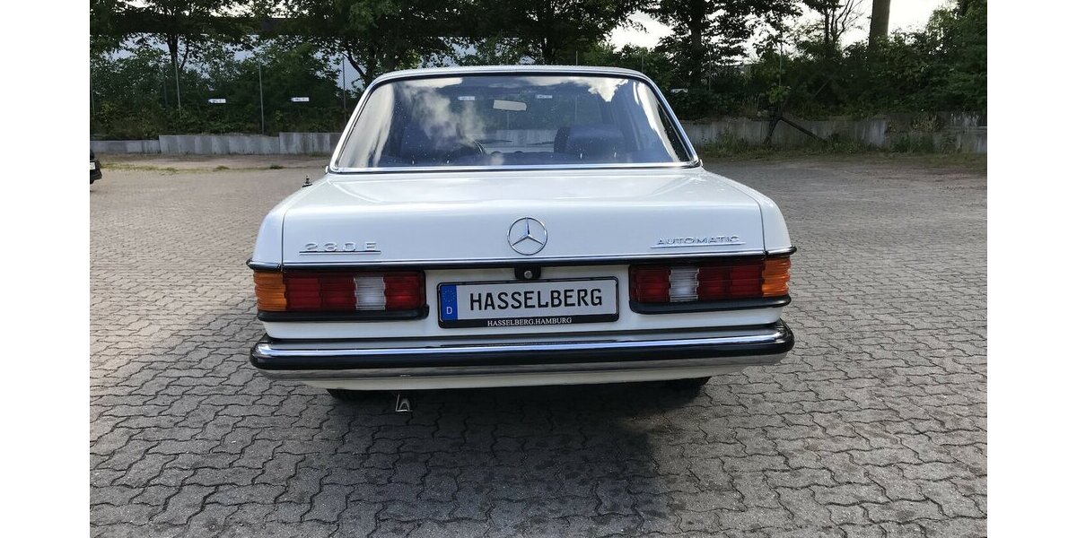 Mercedes-Benz 230 W123 Sanders Automat ABS AirBag SSD Velours 146.358 km 13.999 &euro; Hamburg 22339