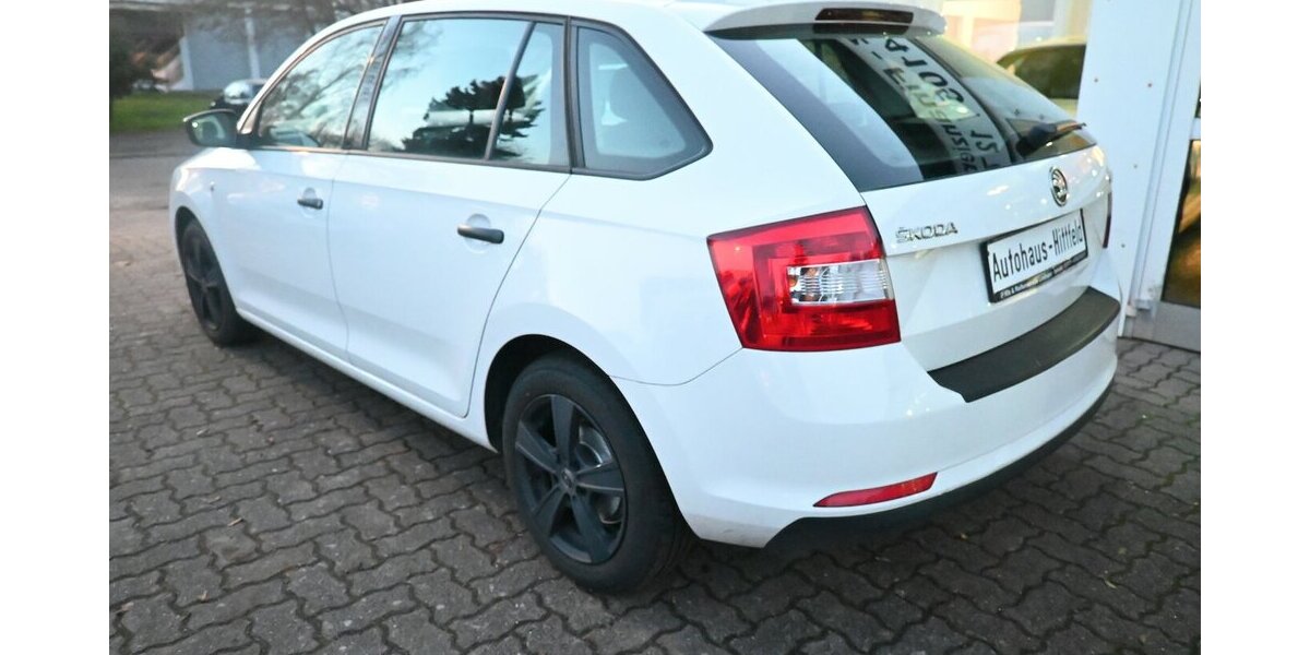 Skoda Rapid Spaceback 1.2 mit NAVI Steuerkette neu!!! 175.000 km 5.200 &euro; Seevetal - Hittfeld 21218