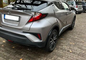 Toyota C-HR 116.000 km 14.400 &euro; Hamburg 22149