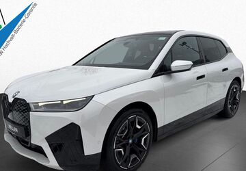 BMW iX 37.508 km 44.750 &euro; Hamburg 21073