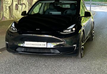 Tesla Model Y 34.900 km 35.200 &euro; Hamburg 22335