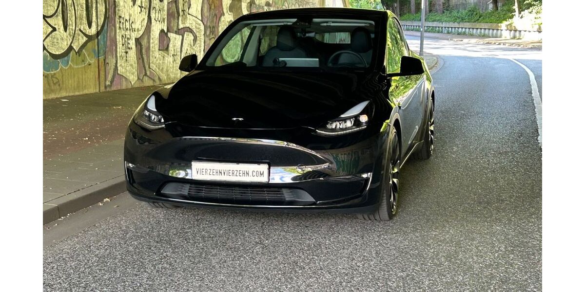 Tesla Model Y 34.900 km 35.200 &euro; Hamburg 22335