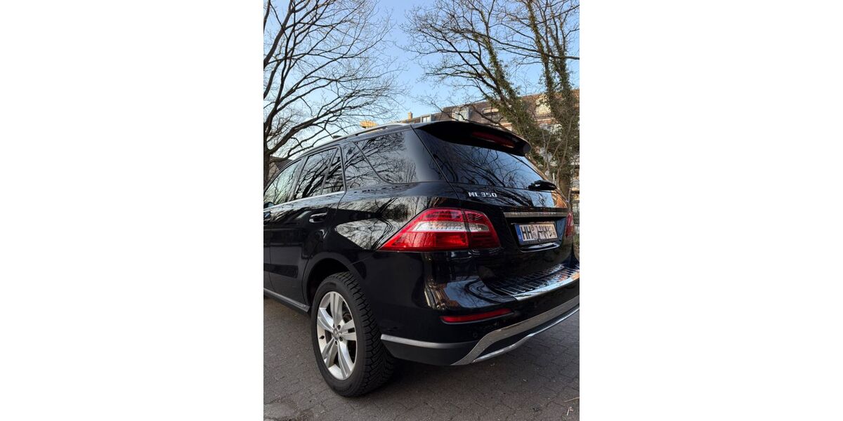 Mercedes-Benz ML 350 251.000 km 13.500 &euro; Hamburg 22523