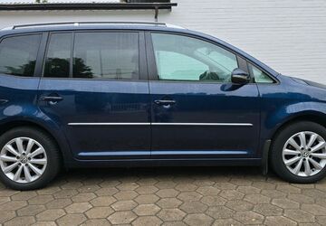 VW Touran 113.000 km 10.700 &euro; Hamburg 21031