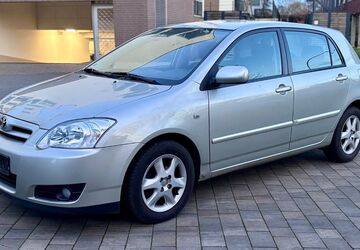 Toyota Corolla 99.718 km 6.599 &euro; Norderstedt 22848