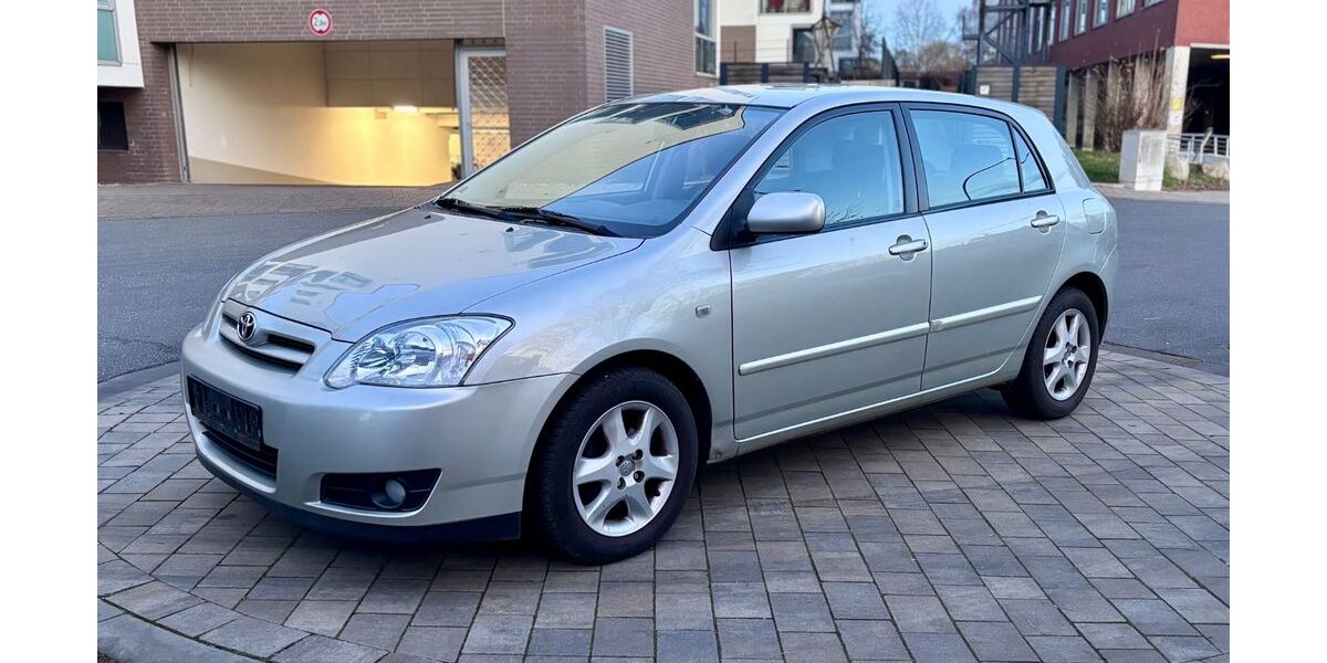 Toyota Corolla 99.718 km 6.599 &euro; Norderstedt 22848