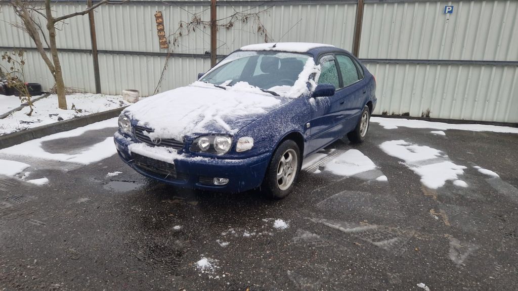 Toyota Corolla 158.000 km 3.800 &euro; Hamburg 20539