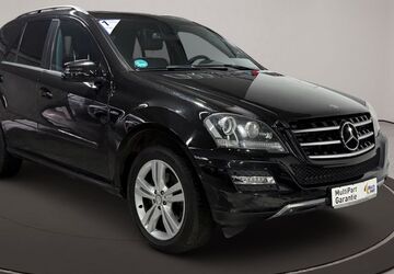 Mercedes-Benz ML 300 199.990 km 14.490 &euro; Hamburg 22043