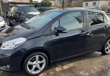 Toyota Yaris 200.000 km 3.900 &euro; Stelle 21435