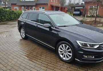 VW Passat 130.000 km 18.500 &euro; Halstenbek 25469