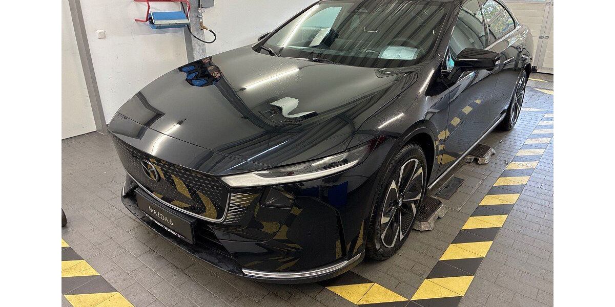 Mazda 6e 2.275 km 37.990 &euro; Marschacht 21436