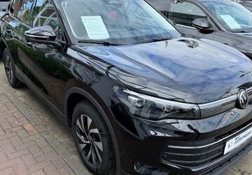 VW Tiguan 3.900 km 38.950 &euro; Hamburg 21037