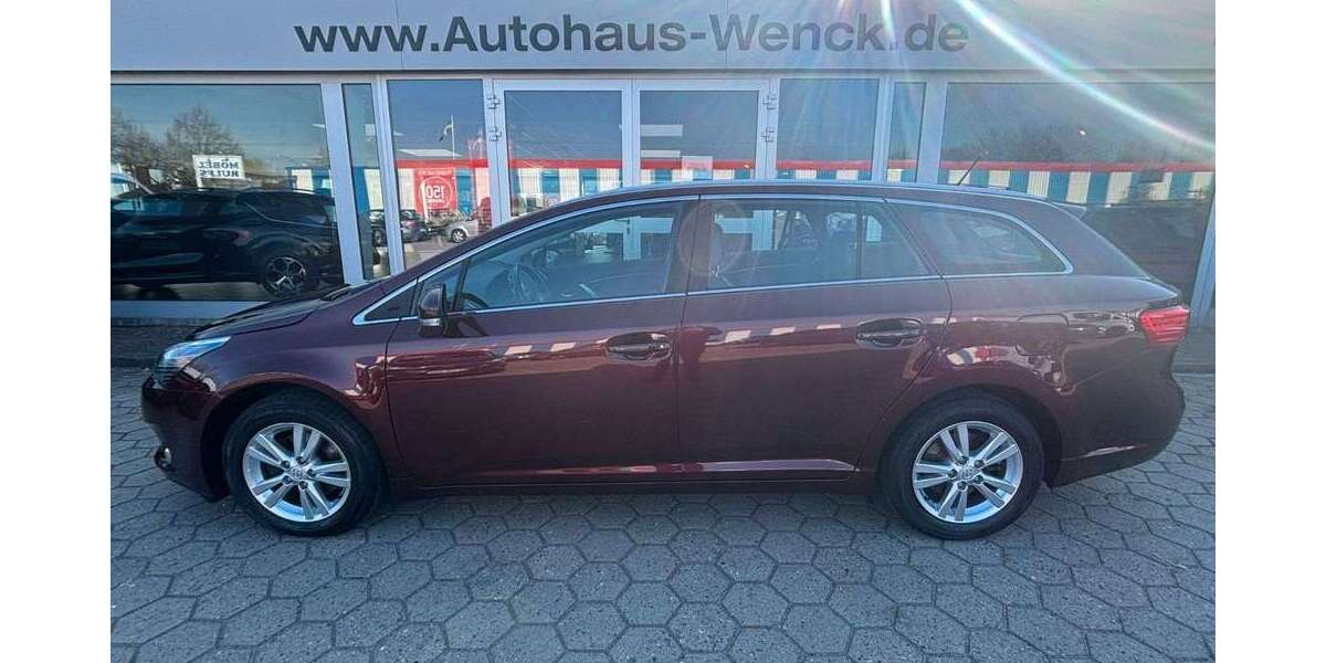 Toyota Avensis 149.953 km 10.970 &euro; Winsen Luhe 21423