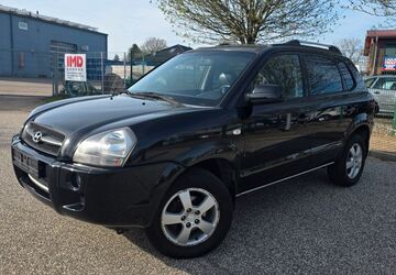 Hyundai TUCSON 218.000 km 3.999 &euro; HENSTEDT ULZBURG 24558