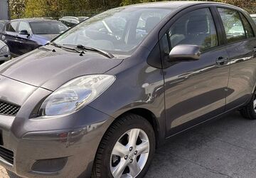 Toyota Yaris 38.200 km 6.250 &euro; Hamburg 21079