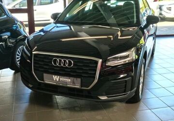Audi Q2 70.035 km 15.450 &euro; Hamburg 22525